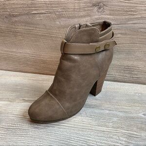 Breckelles heeled smoky brown ankle boots size 7.5 Gail 22 Zipper